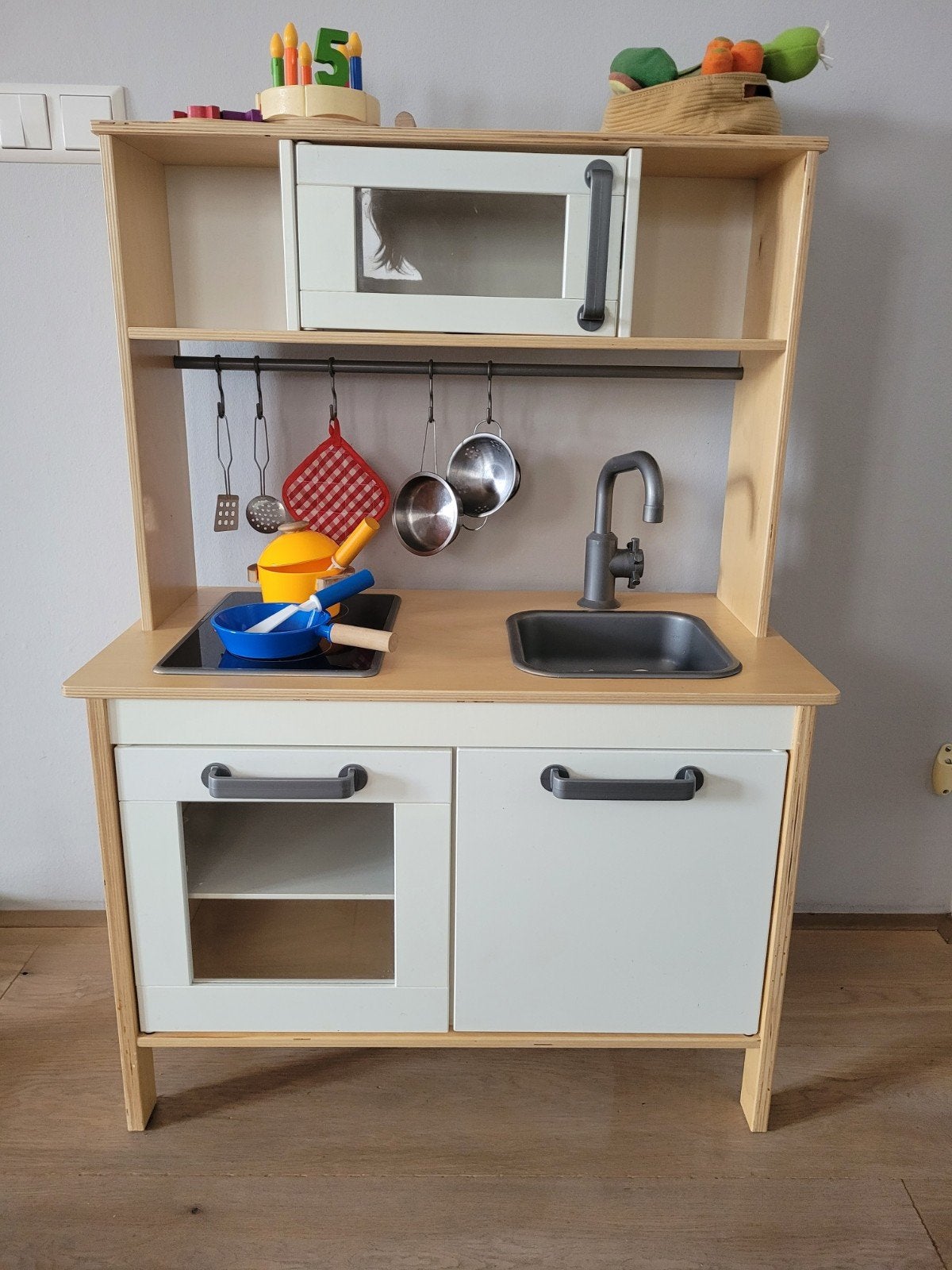 Ikea Speelgoedkeuken met complete accessoires set, Ophalen, Zo goed als nieuw