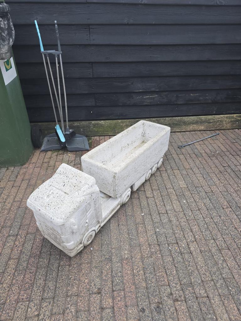 Vrachtwagen beeld, Tuin en Terras, Tuinbeelden, Ophalen, Gebruikt, Beton, Overige typen
