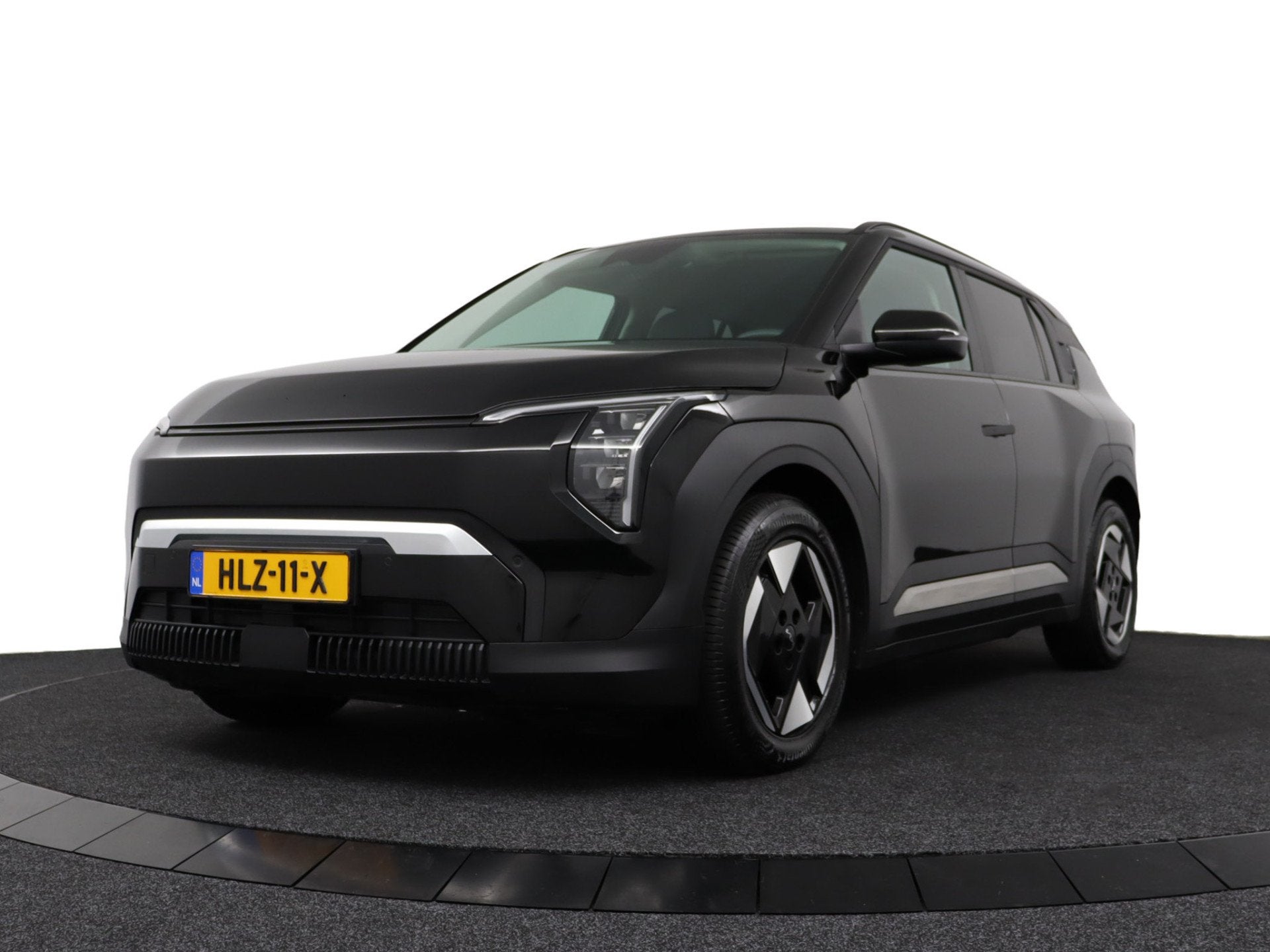 Kia EV3 Plus 81.4 kWh KIA EV3 PLUS 81.4 KWH AUTOMAAT 1-TRAPS, Stof, Gebruikt, Zwart, Origineel Nederlands