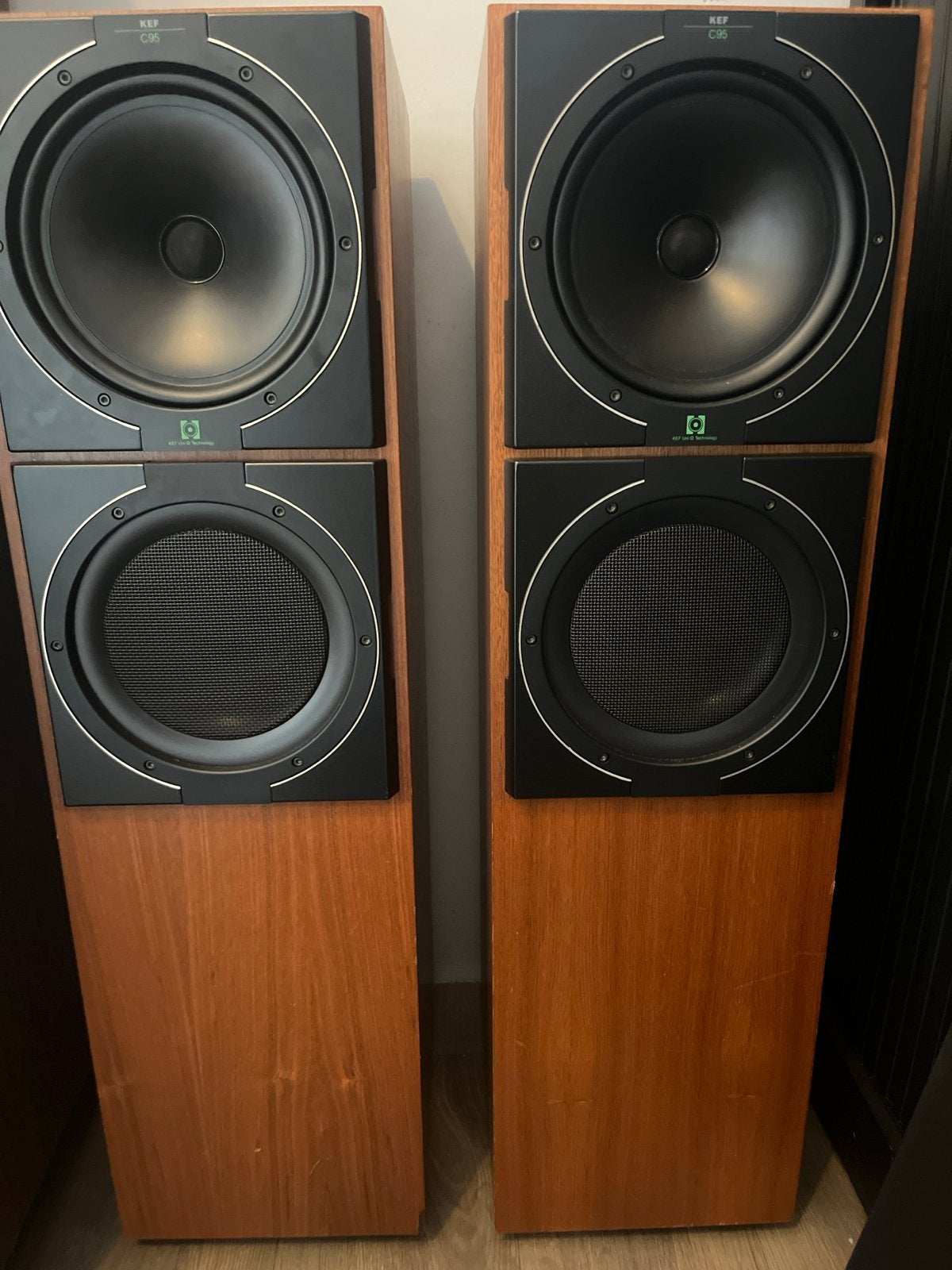 KEF C95 Vloerstaande Luidsprekers - Klassiek Geluid