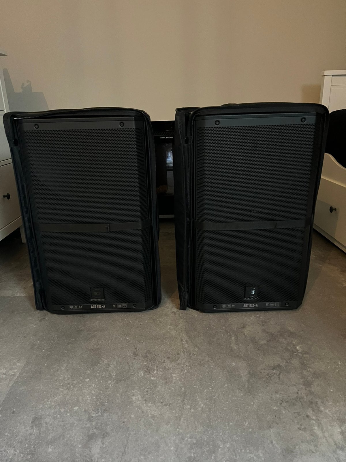 RCF ART 932a, Ophalen, Zo goed als nieuw, Subwoofer, Overige merken