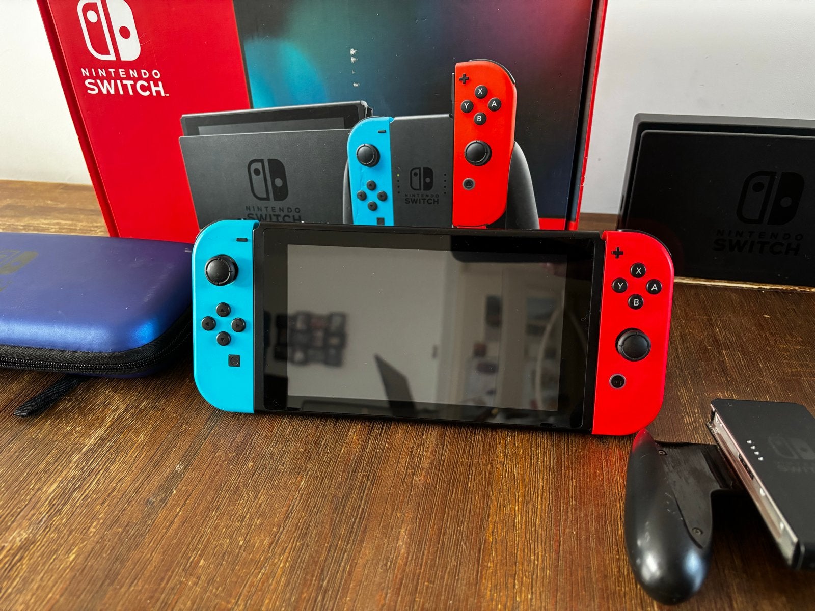 Nintendo Switch Original met opberg etui en krasvrij scherm, Ophalen of Verzenden, Zo goed als nieuw, Met 2 controllers, Switch 2019 Upgrade