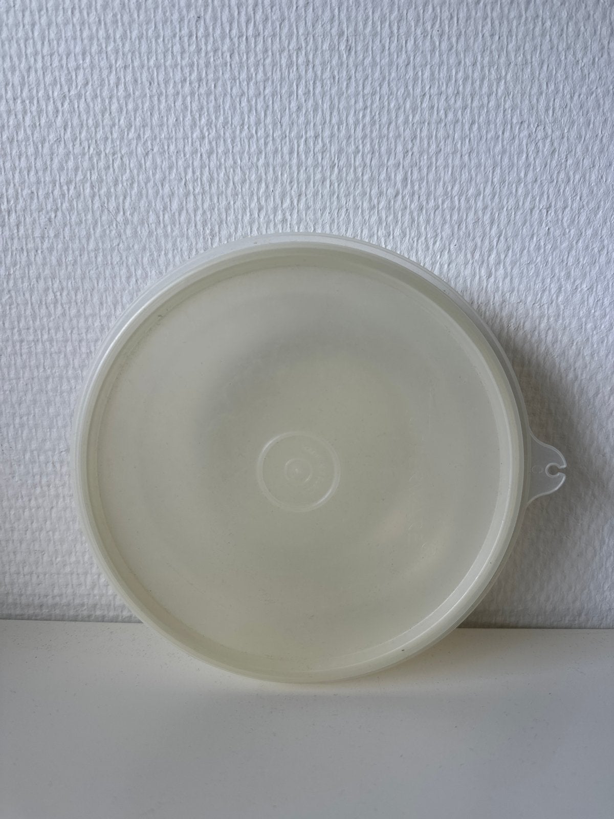 Tupperware schaal met deksel, Gebruikt, Schaal, Wit, Ophalen of Verzenden