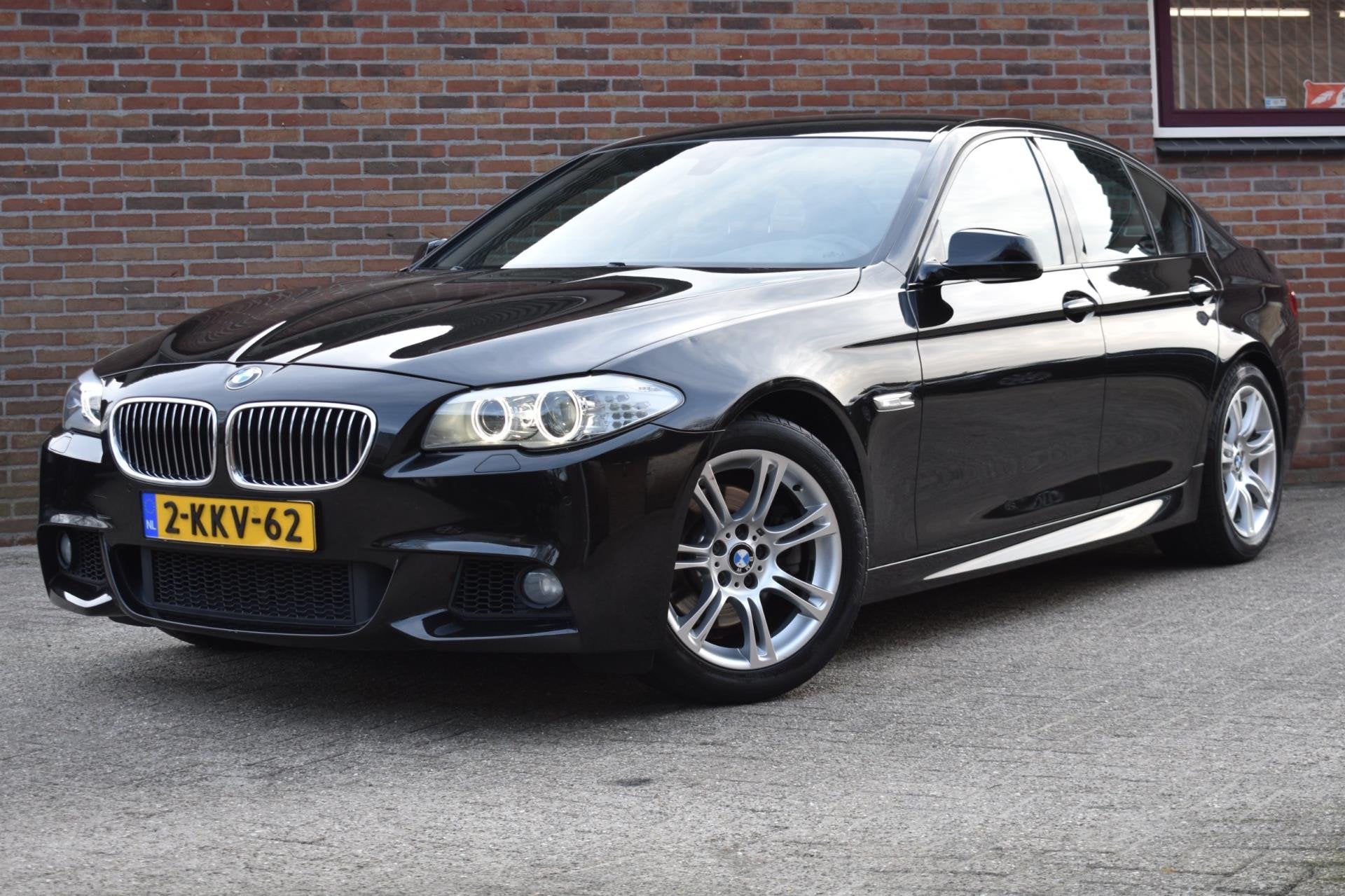 BMW 5-serie 520i High Executive M Sport '13 Xenon Leder M Pa, Auto's, BMW, Automaat, Euro 5, Gebruikt, Zwart