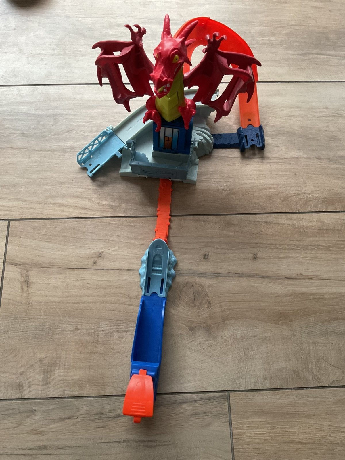 HotWheels Dragon Blast Playset plus extra baan, Ophalen of Verzenden, Zo goed als nieuw
