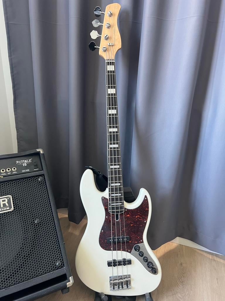 Sire Marcus Miller V7 Jazz Bass met Fender Rumble 75, Ophalen, Zo goed als nieuw, Elektrisch