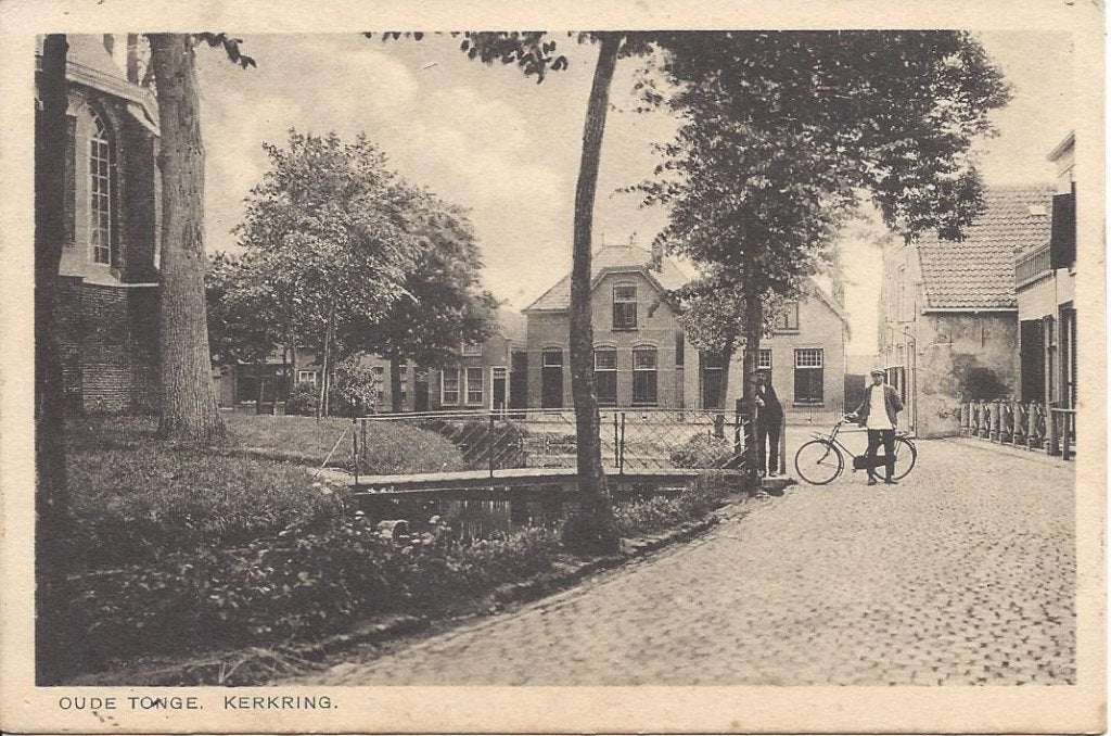 Oude-Tonge (Z.H.) Kerkring met Volk, gelopen, Ophalen of Verzenden, Voor 1920, Ongelopen, Zuid-Holland