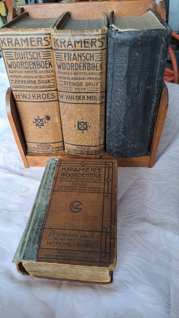 Kramers woordenboeken in standaard. Euro 30,00, Boeken, Woordenboeken, Ophalen, Gelezen, Kramers, Overige talen