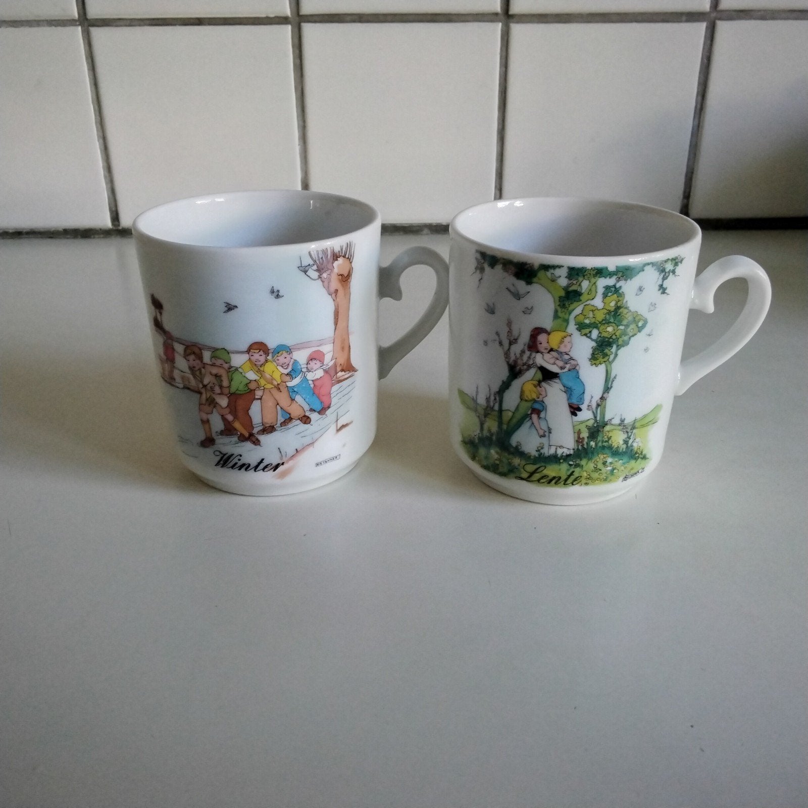 Rie cramer  mokjes winter en lente, Huis en Inrichting, Keuken | Servies, Ophalen of Verzenden, Overige stijlen, Kop(pen) en/of Schotel(s)