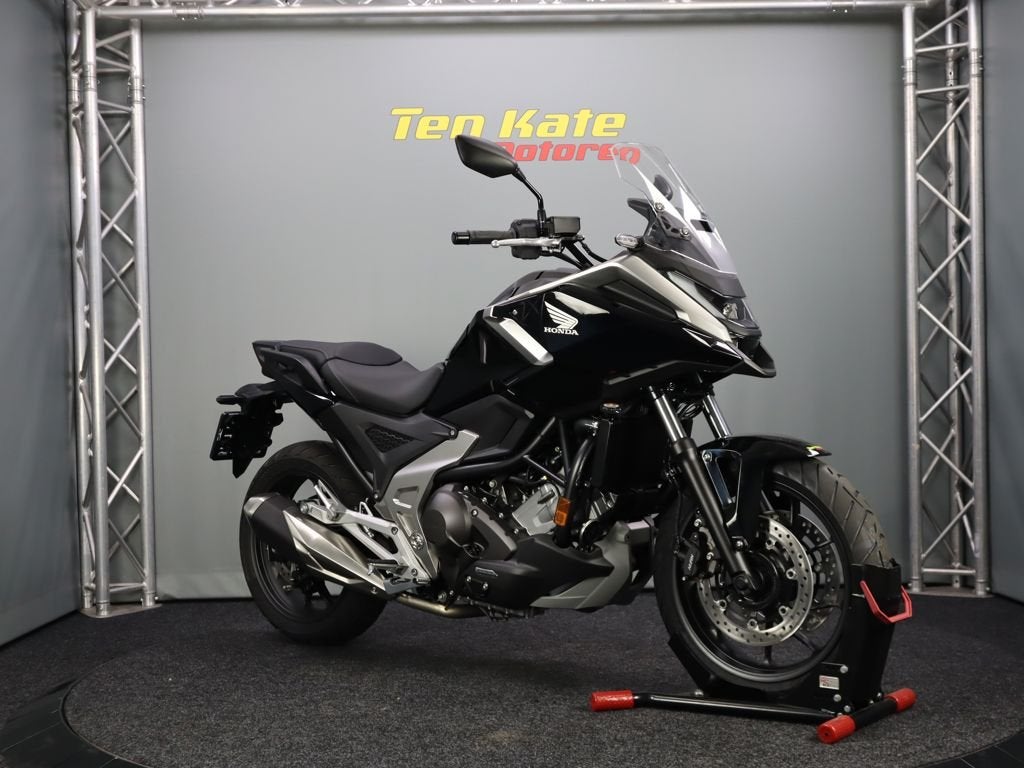 Honda NC 750 X DCT, 745 cc, Bedrijf, Meer dan 35 kW, Toermotor