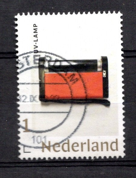 gestempeld zegel. persoonlijke: uit vel van 3. U.V. lamp, Postzegels en Munten, Verzenden, Na 1940, Gestempeld