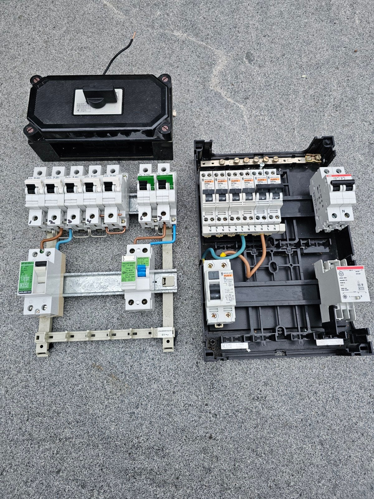 Diverse elektrische componenten en groepenkast onderdelen, Ophalen, Gebruikt, ABB, Aardlekschakelaar