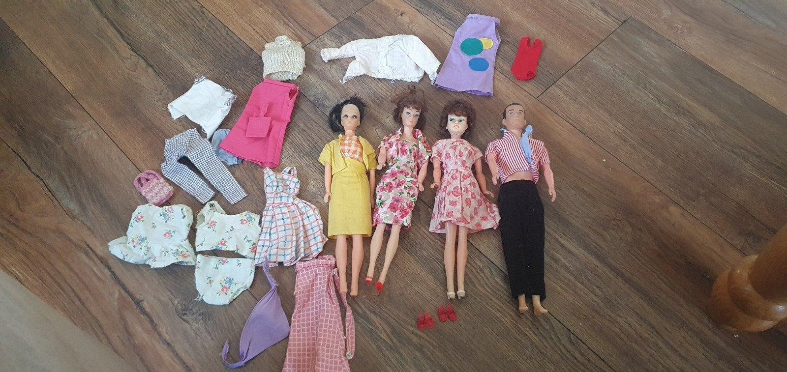 Vintage Barbie clone met kleding, Verzamelen, Ophalen of Verzenden, Gebruikt, Pop