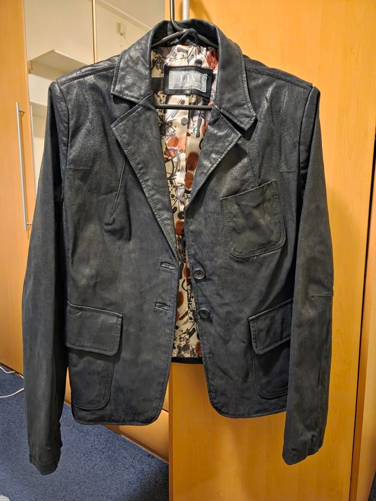 LIV suède jasje, Kleding | Dames, Ophalen of Verzenden, Zo goed als nieuw, Maat 46/48 (XL) of groter