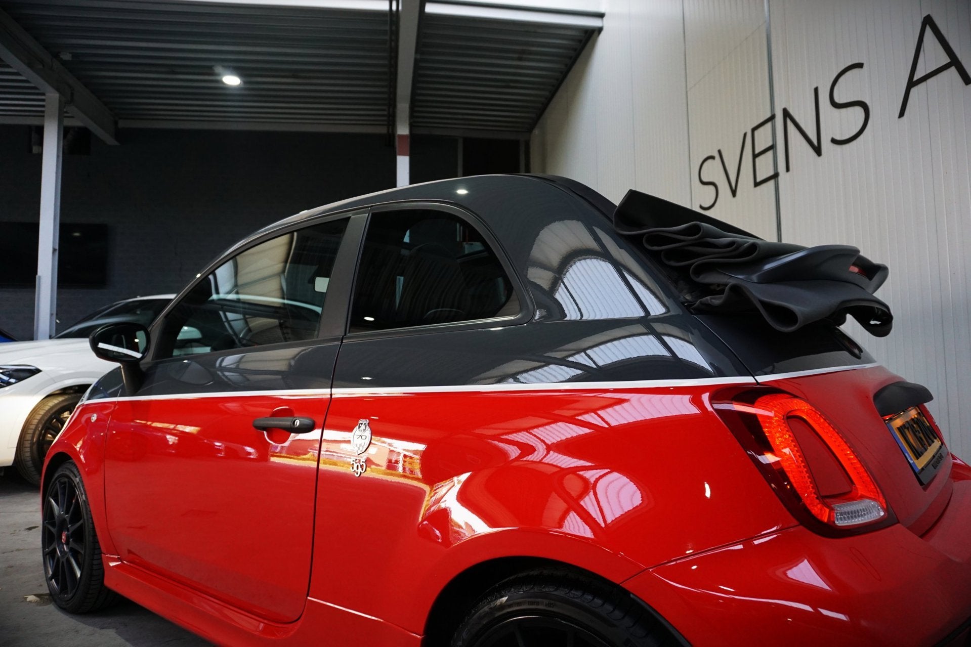 Abarth 595C 1.4 180pk Competizione|Bi-Colore|Beats|Brembo|Xe, Voorwielaandrijving, Gebruikt, Zwart, 4 cilinders