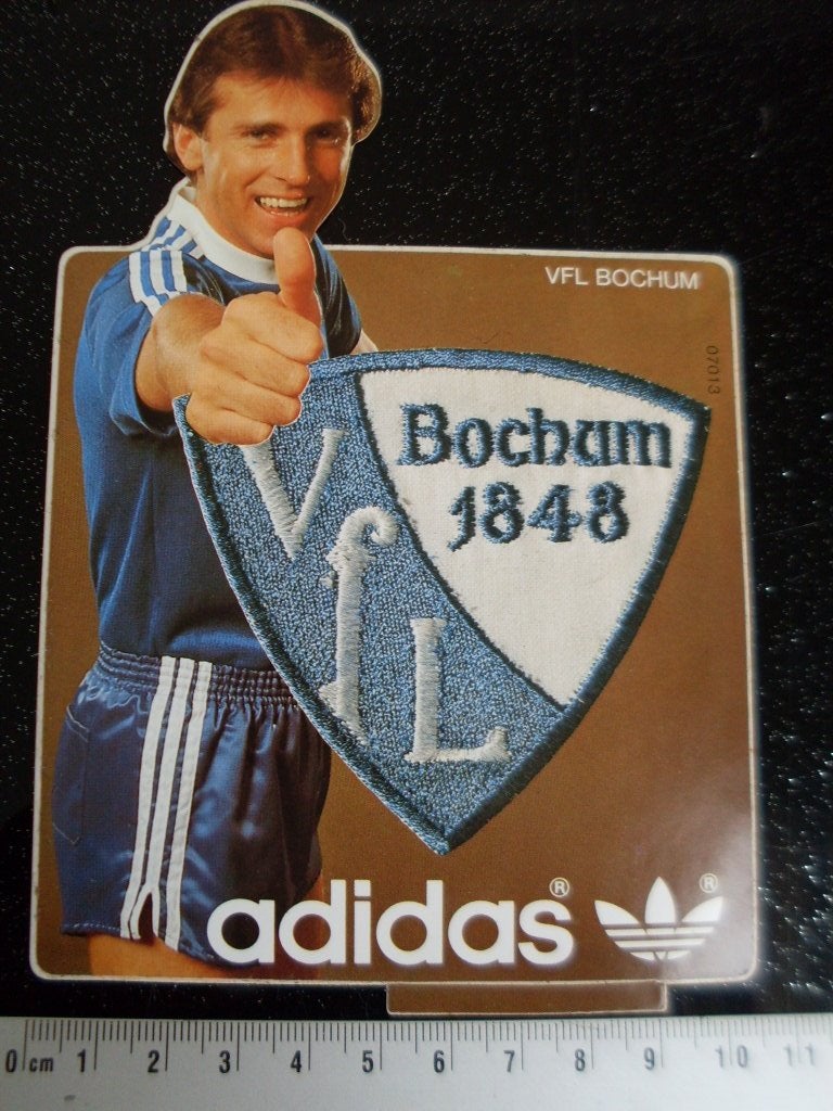 sticker vfl bochum adidas logo, Verzamelen, Verzenden, Zo goed als nieuw, Sport
