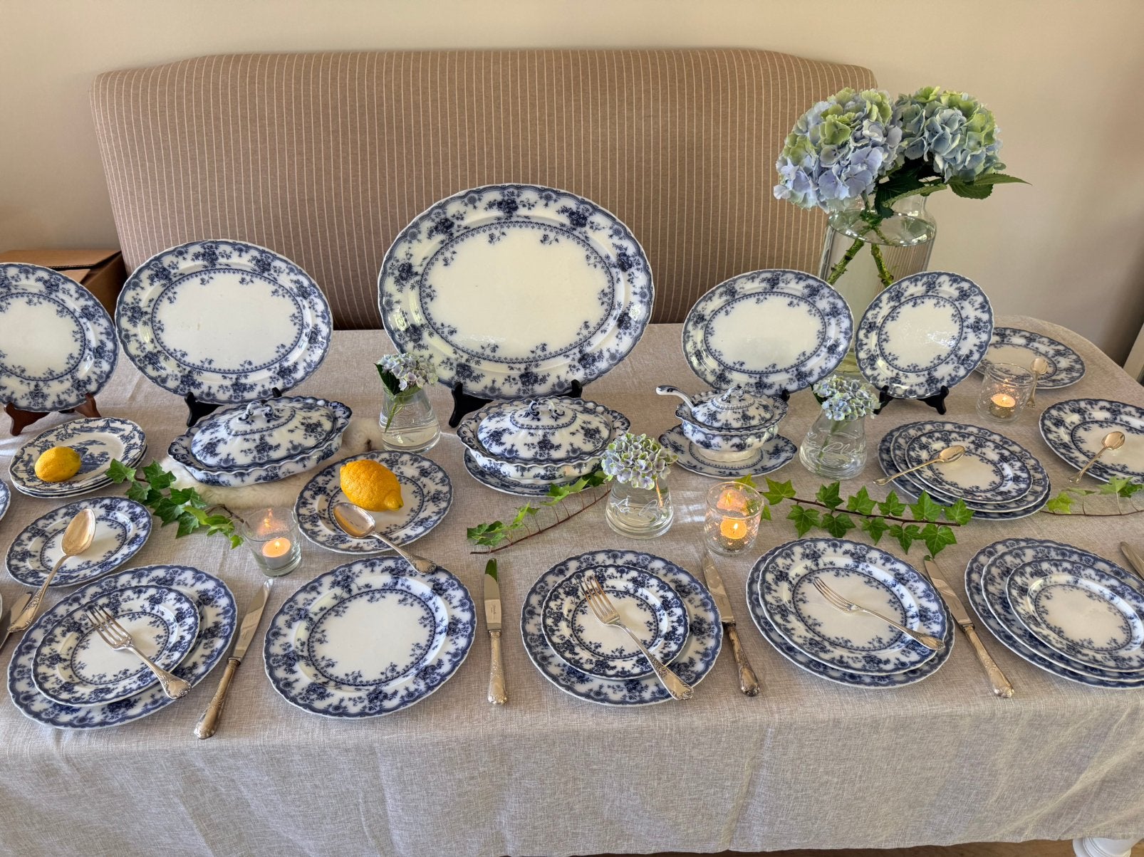 Furnivals Medina 1898 antiek blue servies 11 pers izgst