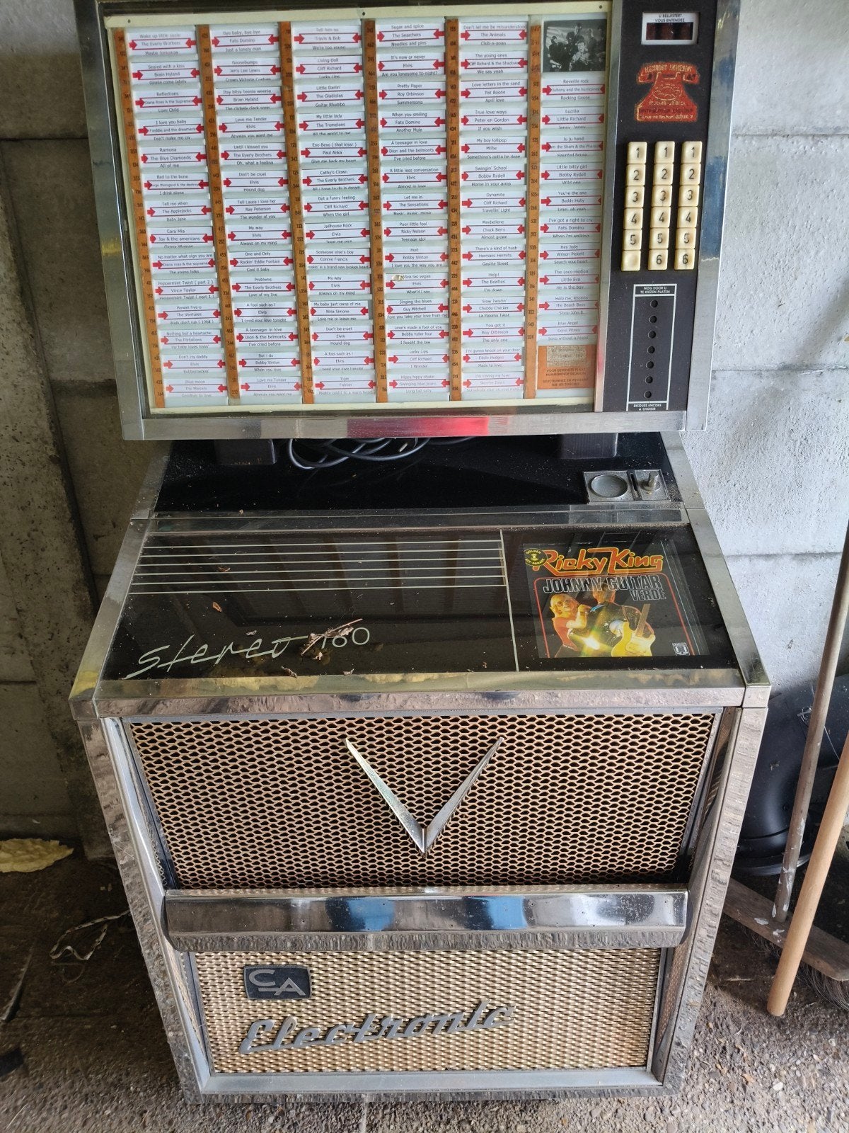 Canteen jukebox  uit 1963 met buizenversterker, Ophalen of Verzenden, Gebruikt, 1970 tot heden, Overige merken