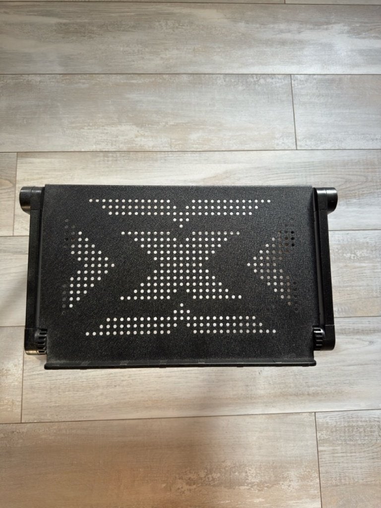 Adjustable Metal Laptop Stand – Black – Foldable, Computers en Software, Laptopstandaarden, Ophalen of Verzenden, Zo goed als nieuw