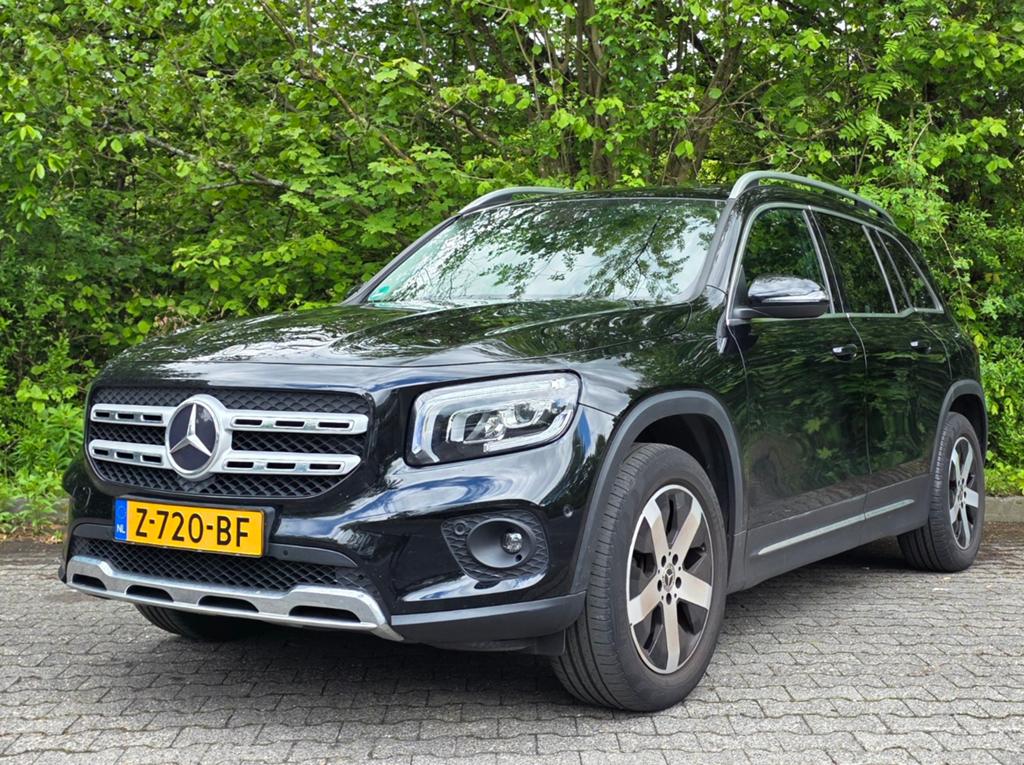 Mercedes GLB 200 7-zits AMG Dashcam Treakhaak Veel Extras, Auto's, 4 cilinders, 7 stoelen, 14 km/l, 1455 kg