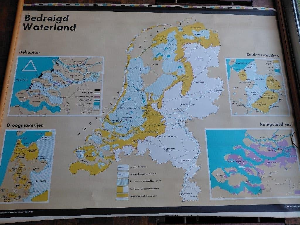 Schoolplaat Wandkaart Landkaart Bedreigd Waterland Falkplan, Antiek en Kunst, Ophalen, Aardrijkskunde