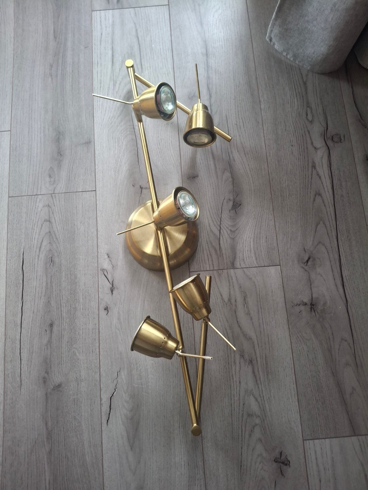 IKEA BAROMETER plafondrail met 5 spots goud/messingkleur, Huis en Inrichting, Ophalen, Zo goed als nieuw, Metaal, IKEA