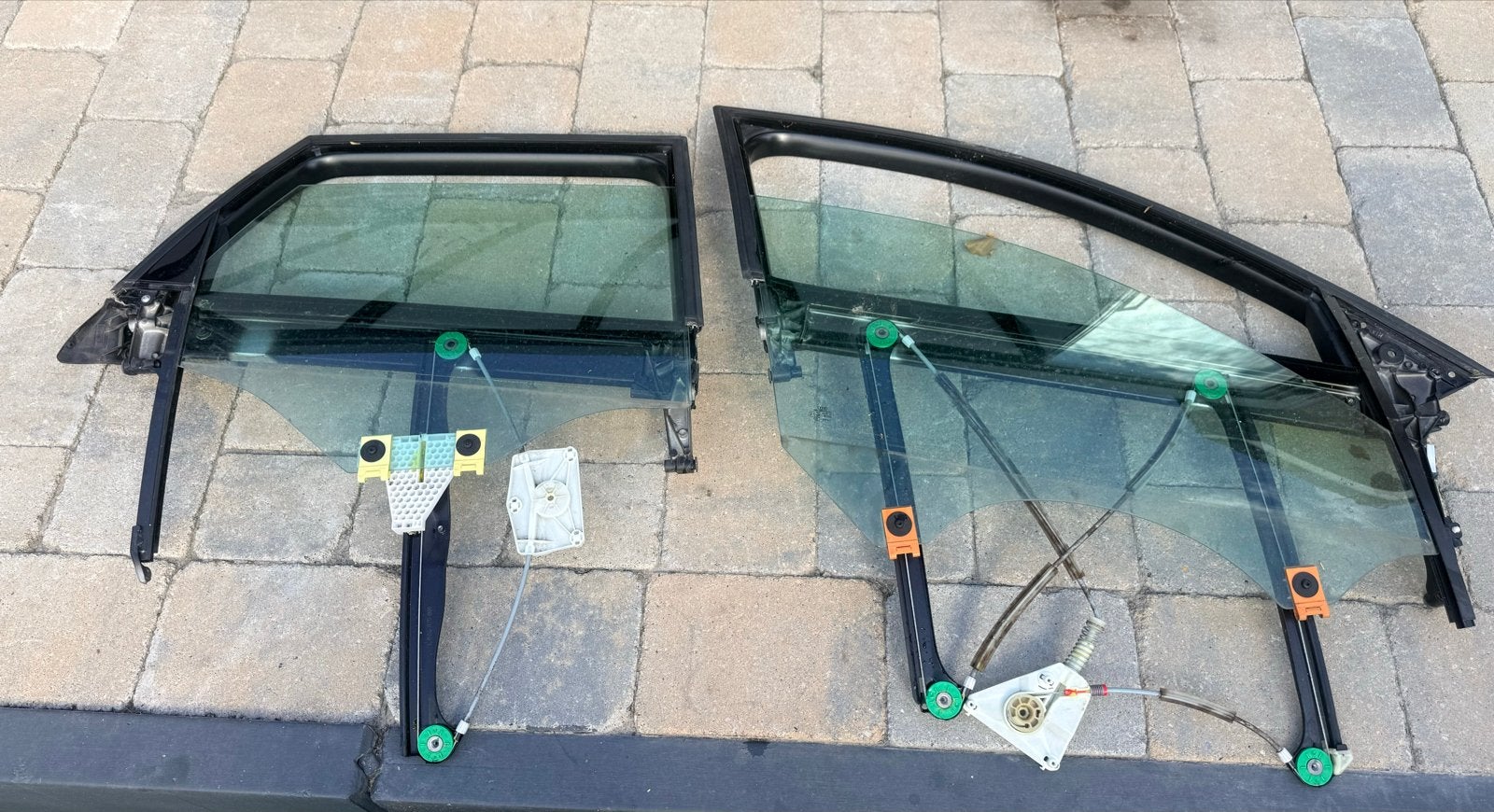 Raammechanisme met ruit voor Audi A3 rechts, Ophalen of Verzenden, Gebruikt, BMW