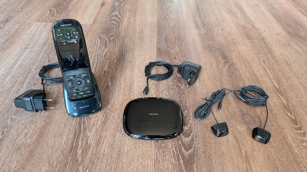 Logitech Harmony Ultimate, Ophalen, Gebruikt, Game console, Met display