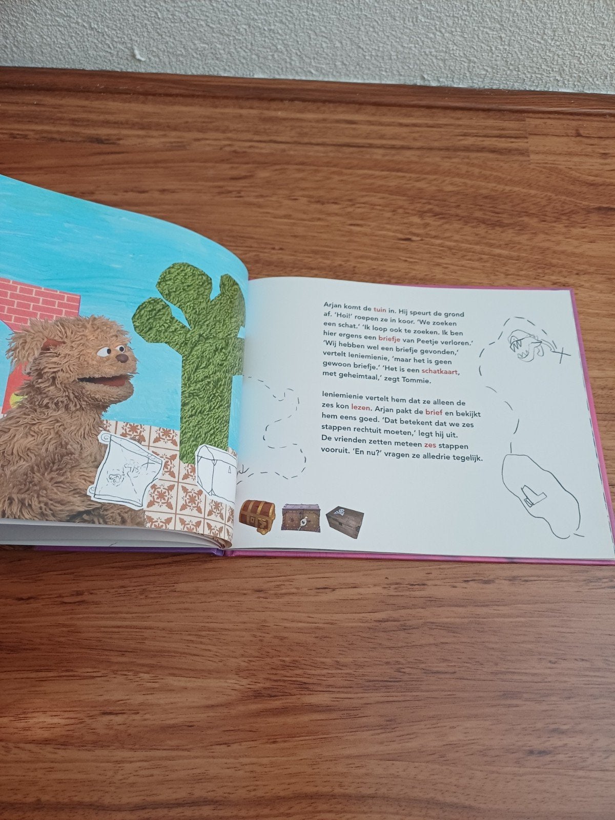 Geheimtaal Sesamstraat - Een heerlijk voorleesboek, Ophalen of Verzenden, Zo goed als nieuw, 2 tot 3 jaar, Uitklap-, Voel- of Ontdekboek