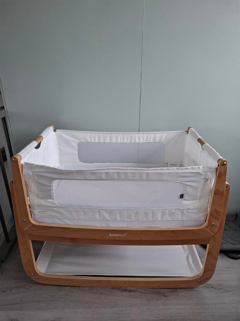 SnüzPod Co-Sleeper Wieg - Zo goed als nieuw, Kinderen en Baby's, Babywiegjes en Ledikanten, Ophalen of Verzenden, Zo goed als nieuw