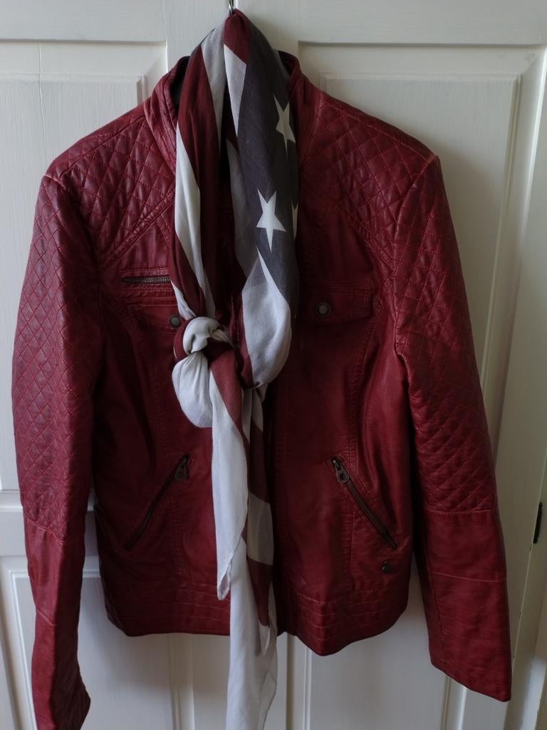 Bordeaux rood nep leren jasje met sjaal maat xl, Ophalen of Verzenden, Zo goed als nieuw, Rood
