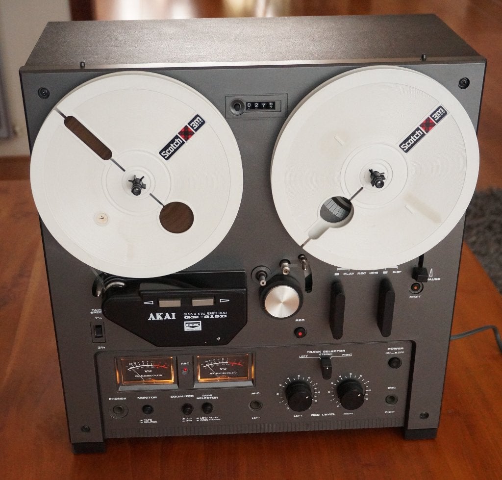 Akai GX215D met probleem,voor reparatie of onderdelen., Audio, Tv en Foto, Bandrecorders, Bandrecorder, Met banden, Ophalen of Verzenden