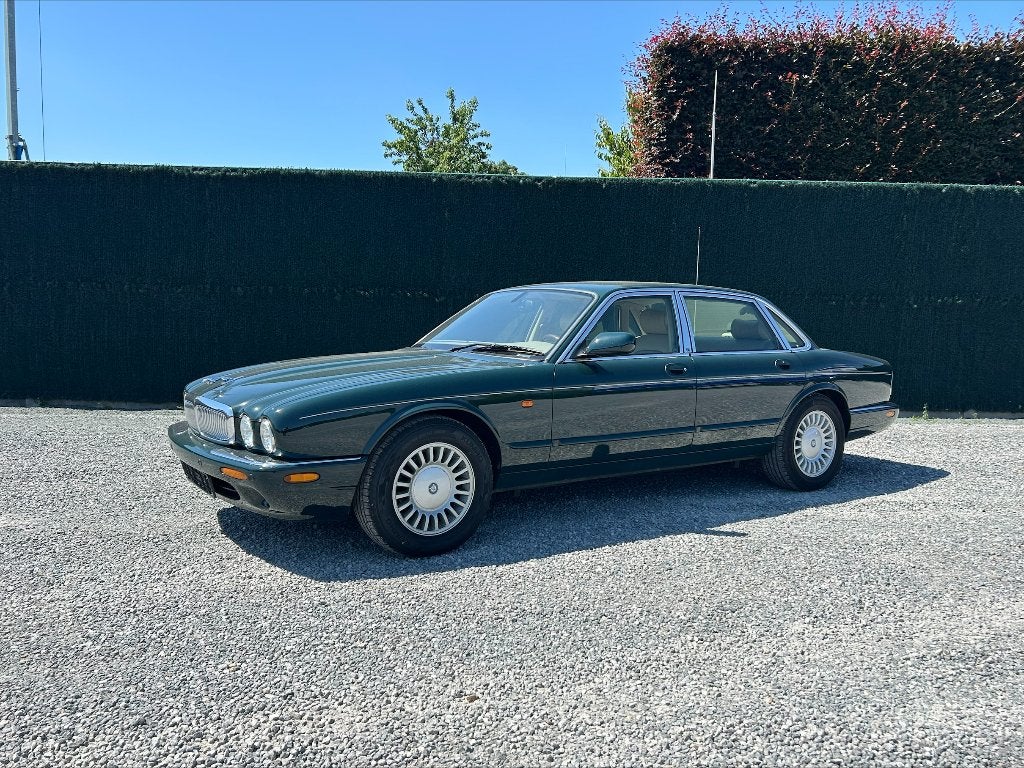 Jaguar XJ Sovereign 3.2, Auto's, Jaguar, Automaat, Achterwielaandrijving, Particulier, 3200 cc