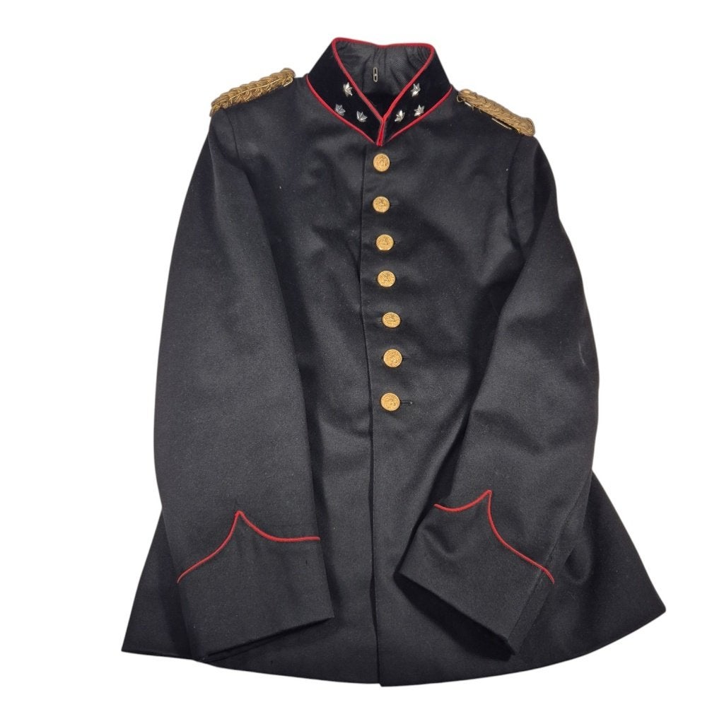 Nederlands gekleed/gala uniform kapitein Gabiat, La Haye, Verzamelen, -, -, Ophalen of Verzenden, Embleem of Badge