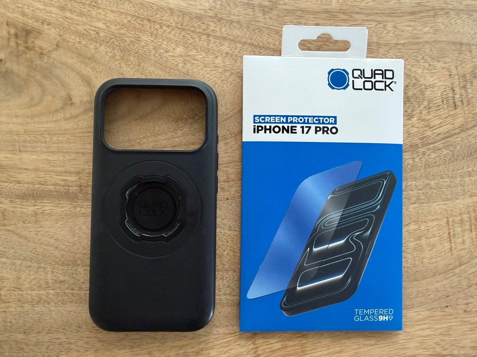 iPhone 17 Pro Quadlock hoesje + screenprotector, Ophalen of Verzenden, Zo goed als nieuw