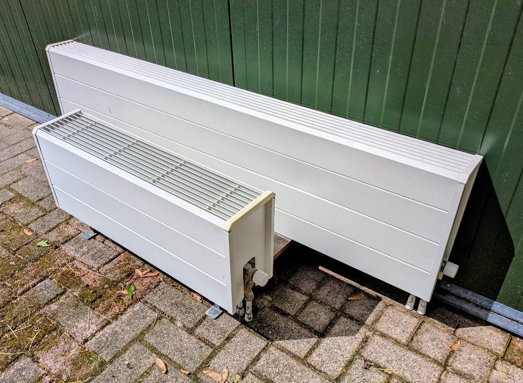 2 stuks  JAGA TEMPO, Doe-het-zelf en Verbouw, Verwarming en Radiatoren, Ophalen, 30 tot 80 cm, Hoog rendement (Hr), Radiator