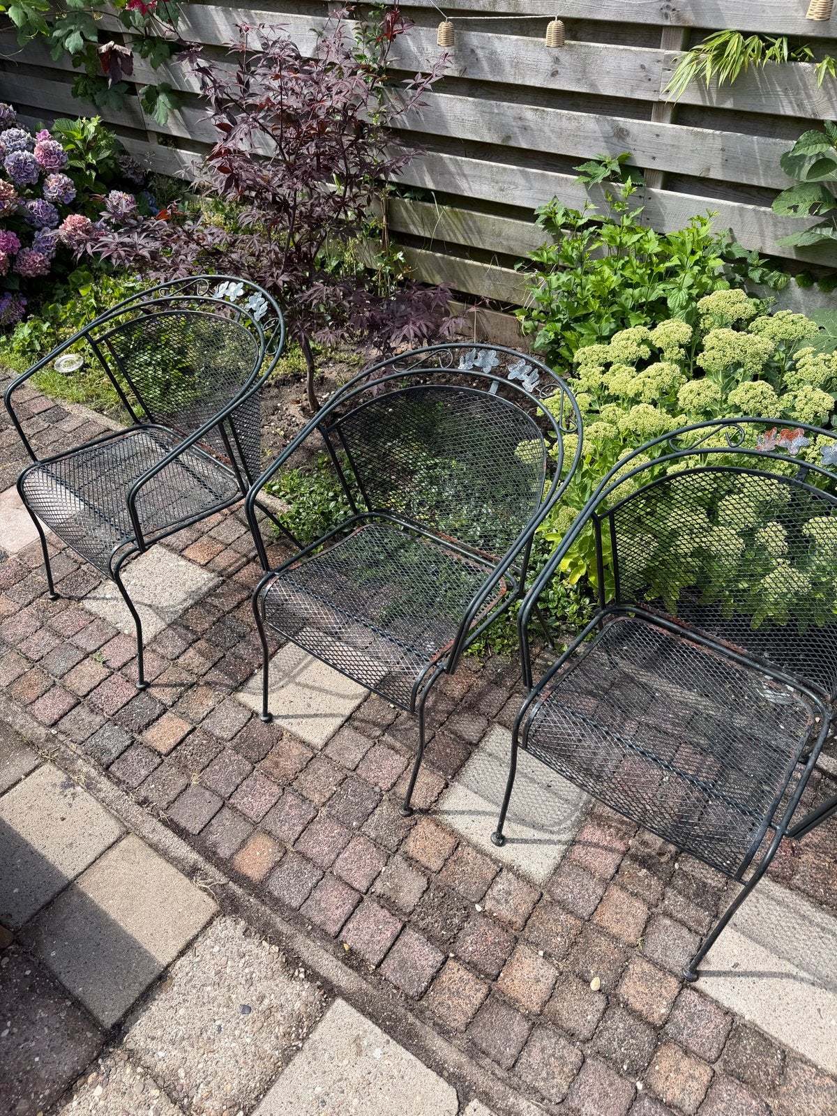 Gietijzeren tuinset met 3 stoelen en tafel, Ophalen, Overige materialen, Gebruikt, Eettafel