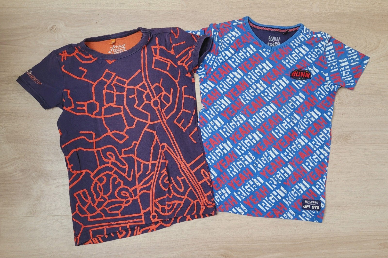 Leuke merk shirts met patroon - 122 / 128, Gebruikt, Chaos & Order, Ophalen of Verzenden, Shirt of Longsleeve