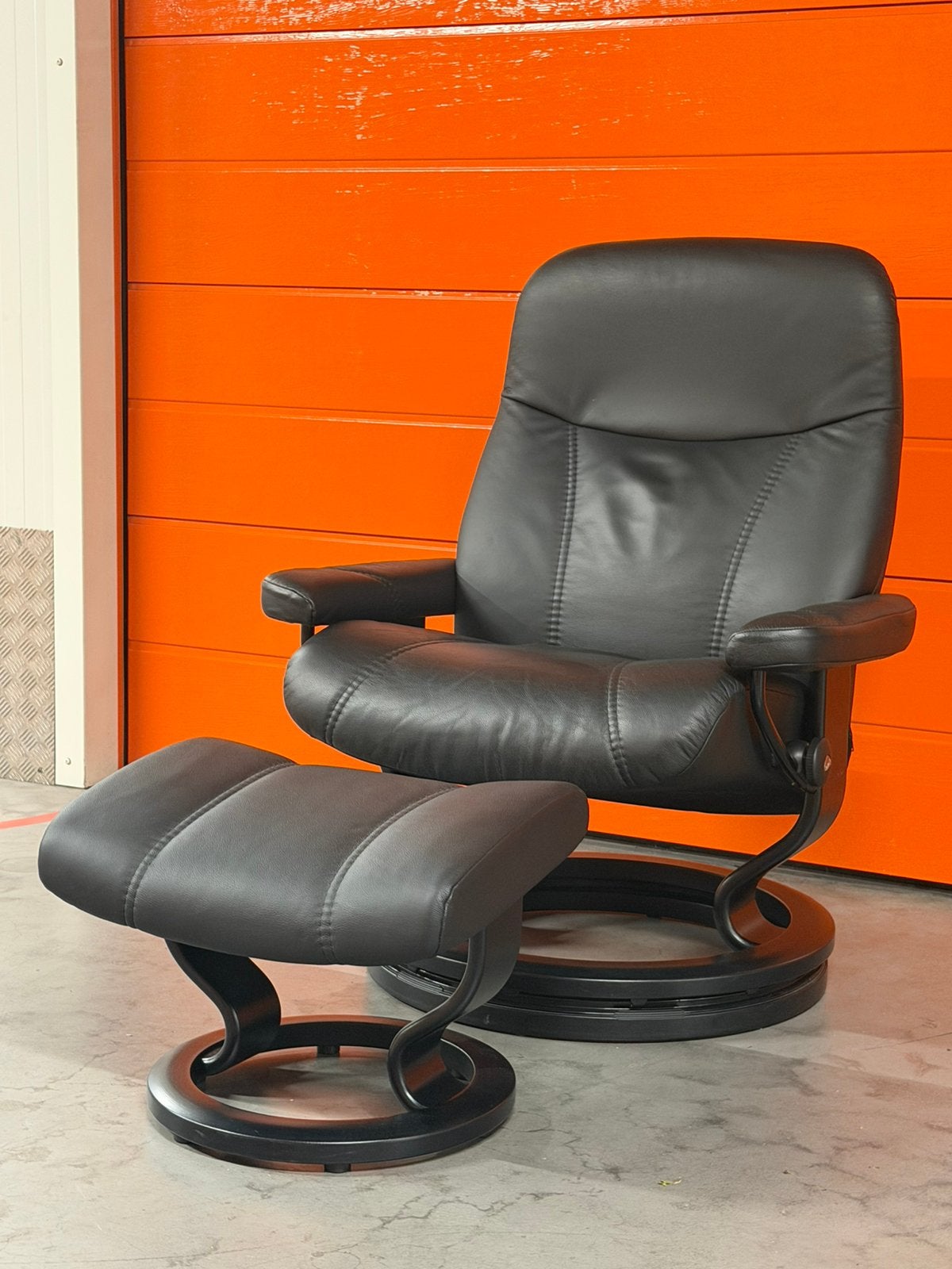 Stressless relax fauteuil met voetenbank- L large, Ophalen of Verzenden, Zo goed als nieuw, Minder dan 75 cm, 50 tot 75 cm