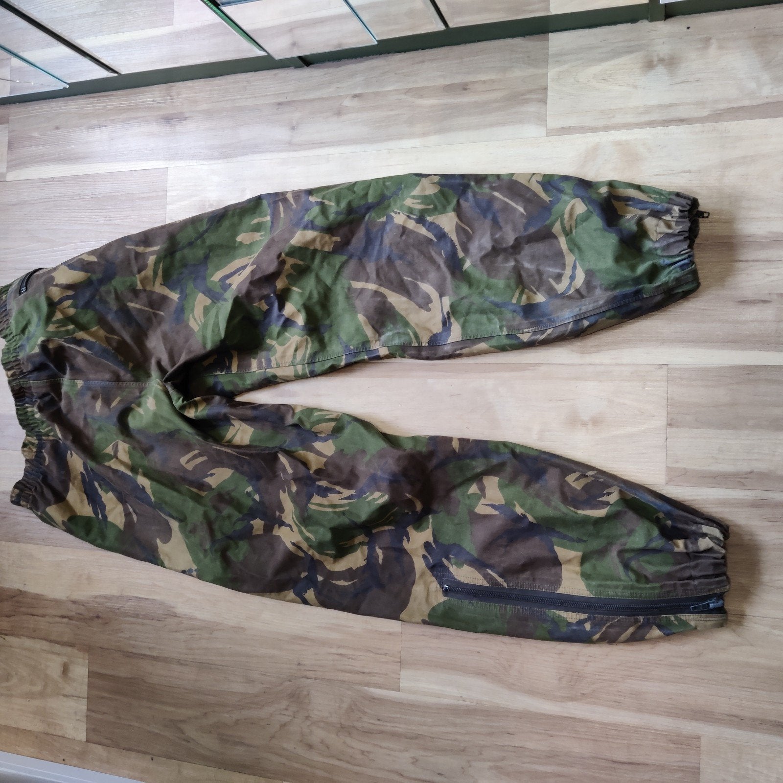 Regenbroek. Camo broek (camouflage) - WANLER - Maat 7585/708, Ophalen of Verzenden, Zo goed als nieuw, Groen