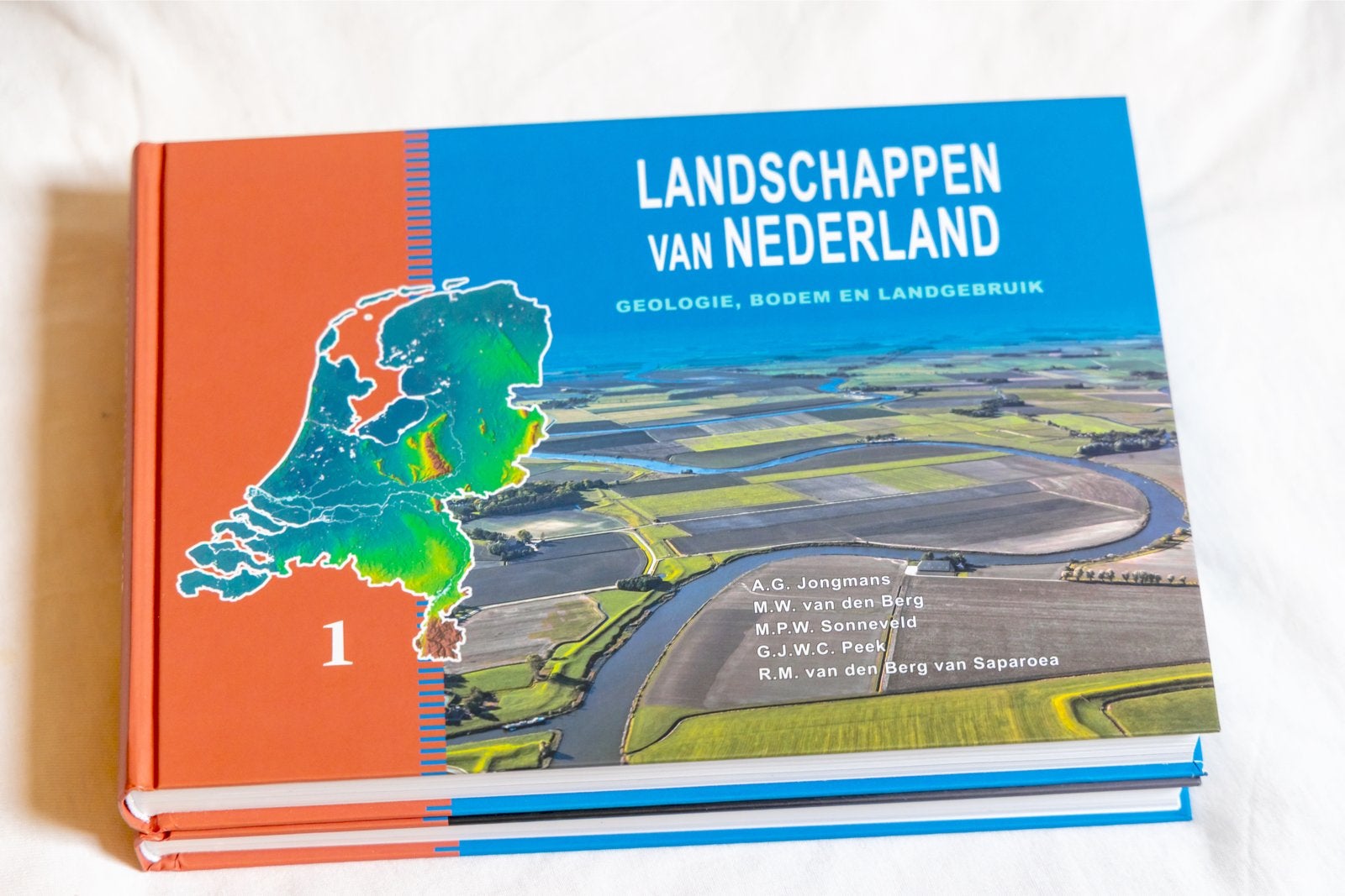 Landschappen van Nederland - Geologie, Bodem en Landgebruik, Ophalen of Verzenden, Zo goed als nieuw, Natuur algemeen