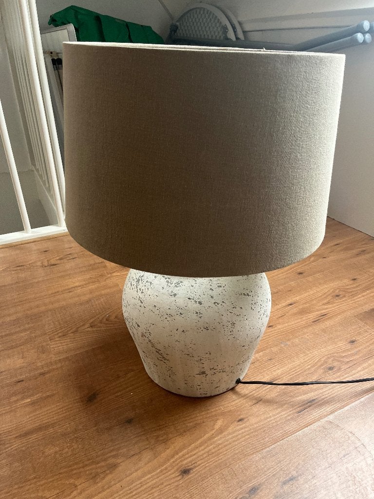 Stoere voet met lampenkap45 cm, Ophalen, Tafellamp, Beige, Rond