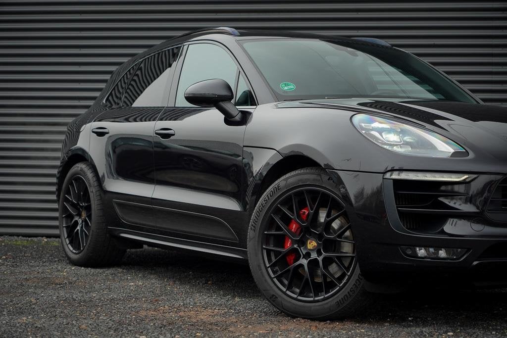 Foto 33 van Porsche Macan 3.0 GTS / Pano / Luchtvering / Trekhaak / Spor