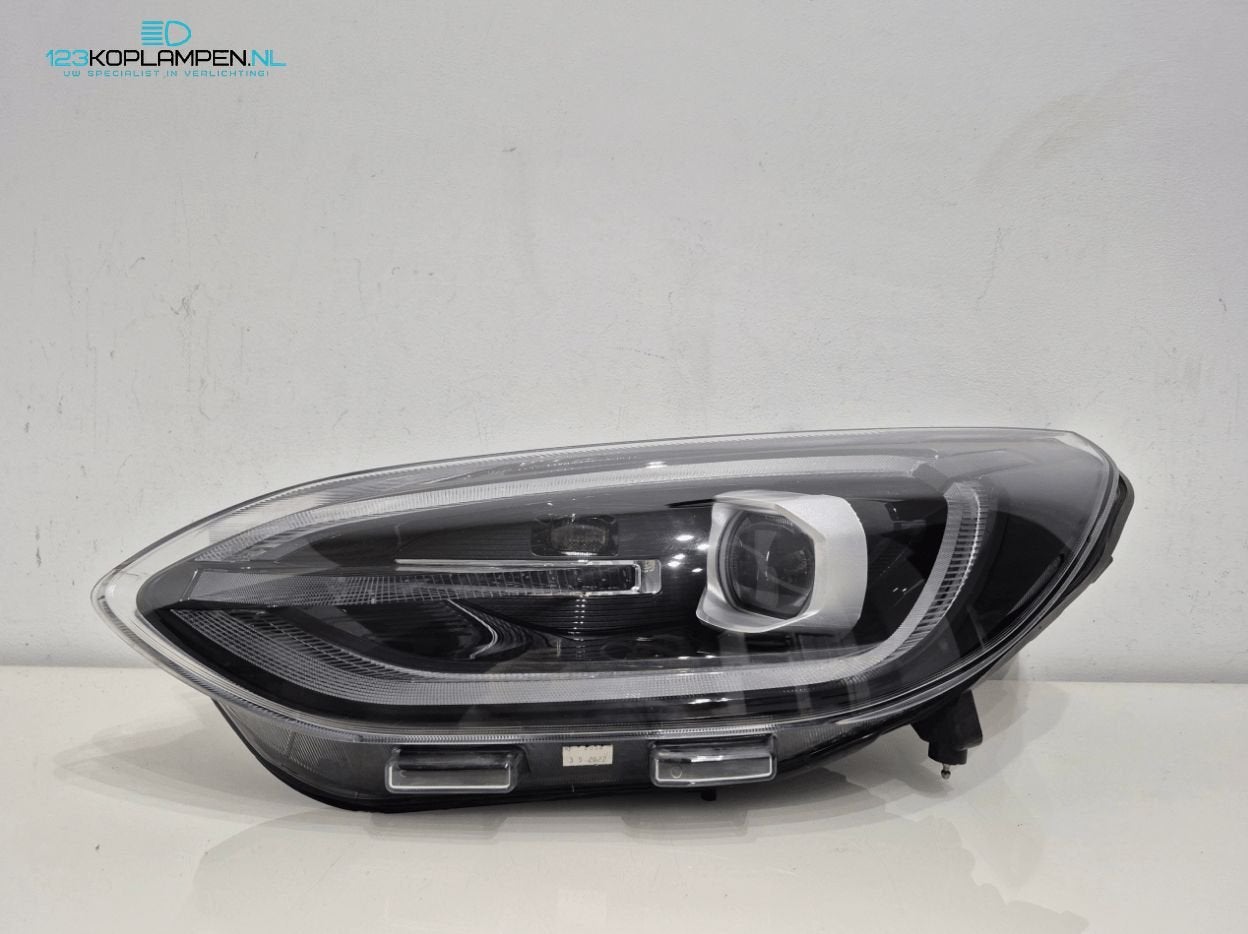 Ford Fiesta MK8 ST Facelift Full Led Koplamp links, Gebruikt, -, -, Ophalen of Verzenden