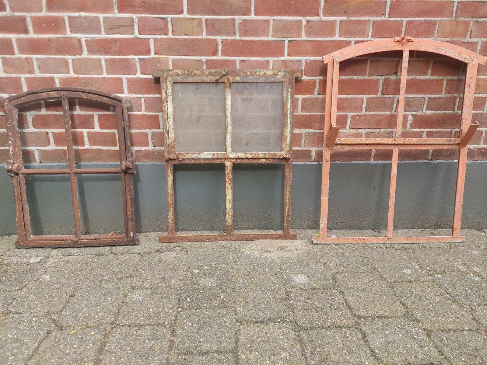Drie mooie oude deels te openen stalramen., Doe-het-zelf en Verbouw, Gevelraam of Ruit, Gebruikt, Minder dan 80 cm, Minder dan 80 cm