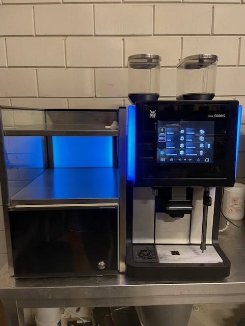 Koffiemachine Wmf 5000s met 2 bonen houders, Espresso apparaat, Niet ingevuld, Koffiebonen, Zo goed als nieuw