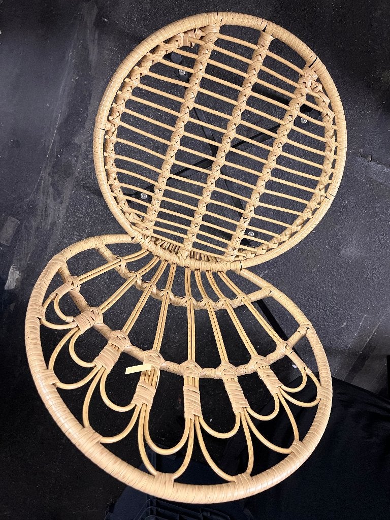 Leuke rieten stoelen met stalen frame - 6 stuks, Ophalen, Gebruikt, Zwart, Sfeervol