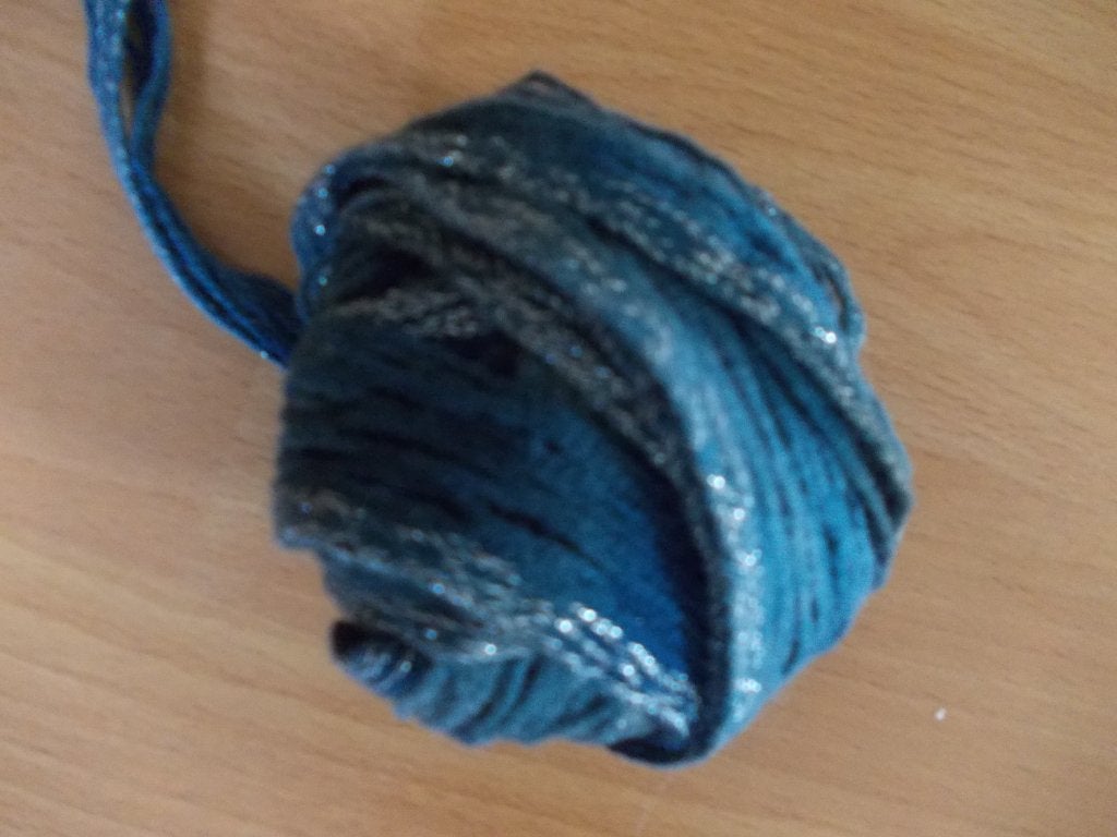 Speciale bol wol voor een sjaal., Ophalen, Zo goed als nieuw, Breien, Wol of Garen