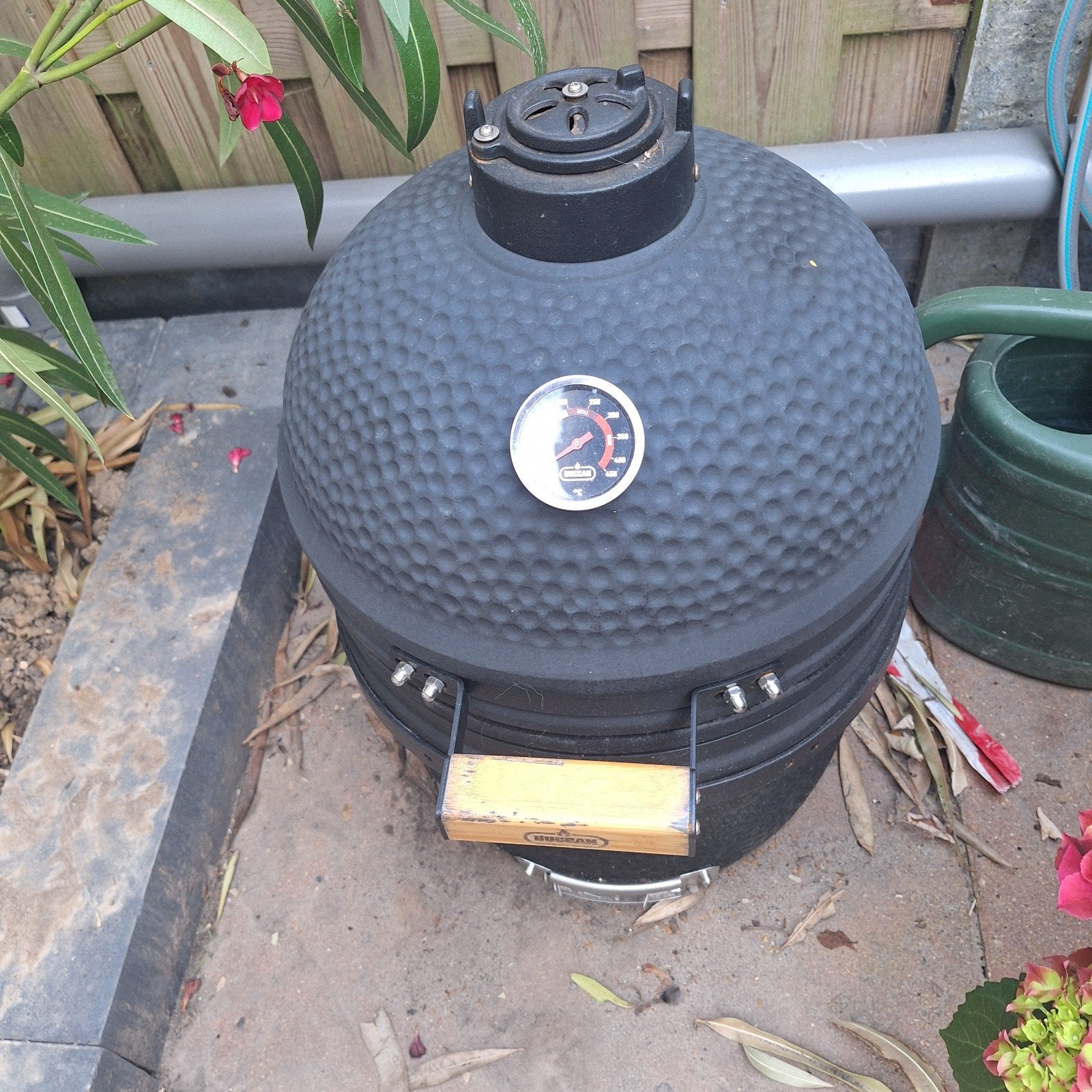 Buccan Tomado BBQ Kamado 33 cm - Weinig gebruikt, Ophalen