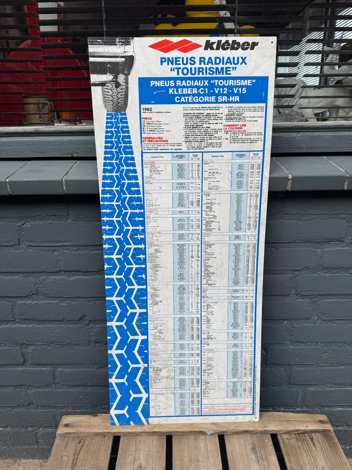 Vintage Kleber Banden Reclamebord 1982 - Uniek Verzamelobjec, Ophalen of Verzenden, ., ., .